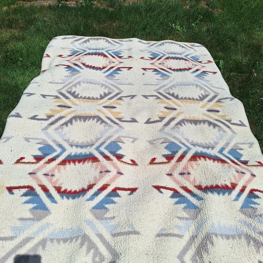 Pendleton White Sands Sherpa Fleece Throw Blanket Aztec Western 68
